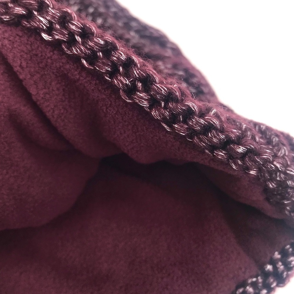 NWT Time River Womens Burgundy Knitted Winter Hat - Picture 4 of 4